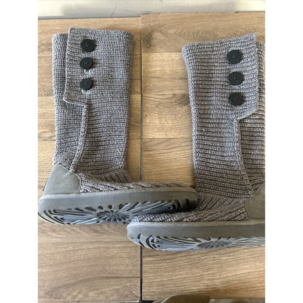 Pre-Owned UGG Classic Cardy Boot 1016555 Black Wool Knit Women size 9